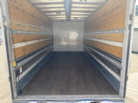 三菱ふそうファイターアルミウイング中型（4t）[写真11]