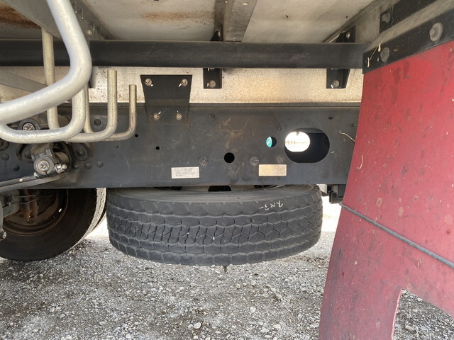 三菱ふそうファイターアルミウイング中型（4t）[写真16]