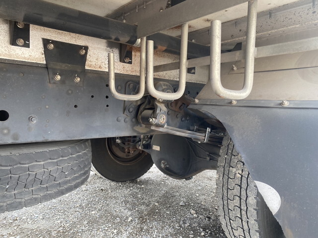 三菱ふそうファイターアルミウイング中型（4t）[写真18]