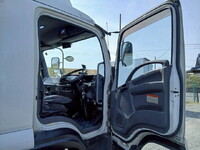 いすゞフォワードアルミウイング増トン（6t・8t）[写真18]