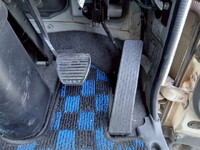 いすゞフォワードアルミウイング増トン（6t・8t）[写真20]