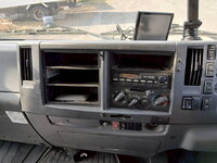 いすゞフォワードアルミウイング増トン（6t・8t）[写真23]