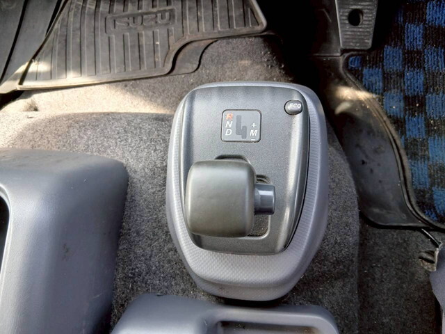 いすゞフォワードアルミウイング増トン（6t・8t）[写真25]