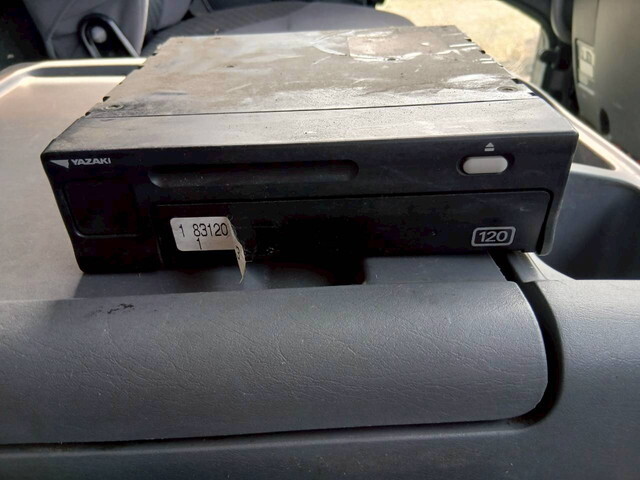 いすゞフォワードアルミウイング増トン（6t・8t）[写真26]