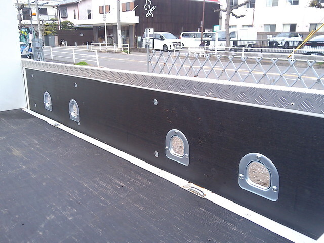 いすゞエルフクレーン4段小型（2t・3t）[写真14]