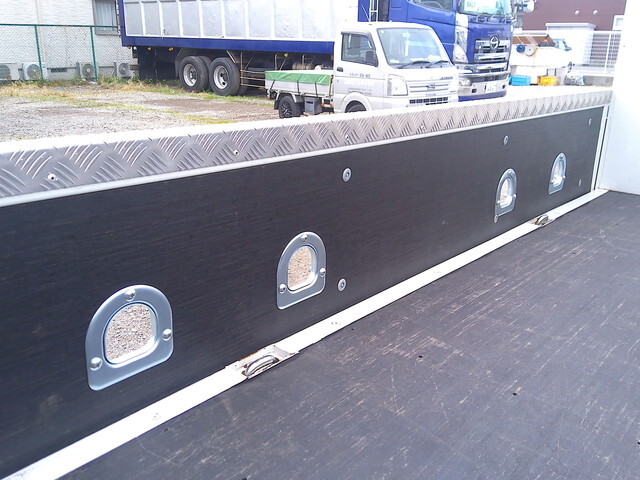 いすゞエルフクレーン4段小型（2t・3t）[写真15]