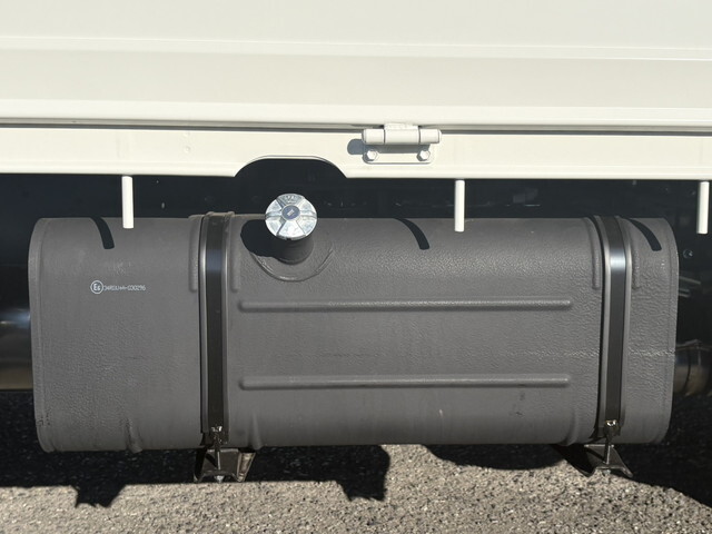 トヨタトヨエース平ボディ小型（2t・3t）[写真15]