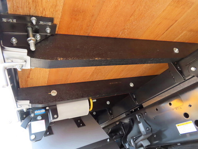 日野レンジャーアルミブロック増トン（6t・8t）[写真12]