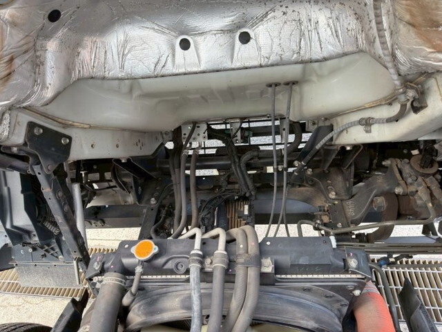 いすゞフォワード冷凍車（冷蔵車）中型（4t）[写真25]