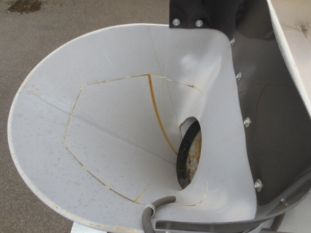 日野レンジャーミキサー車（コンクリートミキサー）増トン（6t・8t）[写真11]