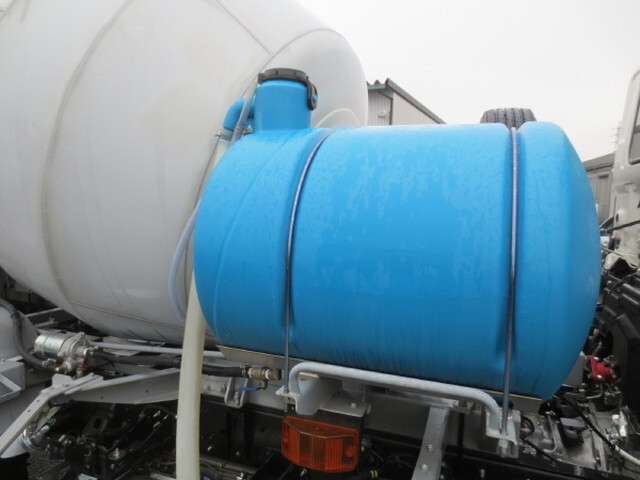 日野レンジャーミキサー車（コンクリートミキサー）増トン（6t・8t）[写真18]