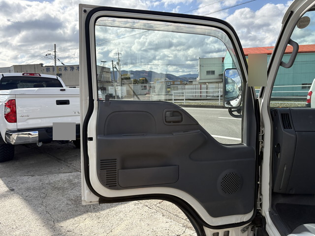 マツダタイタンクレーン3段小型（2t・3t）[写真15]