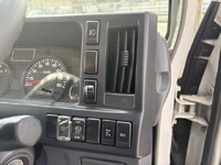 マツダタイタンクレーン3段小型（2t・3t）[写真18]