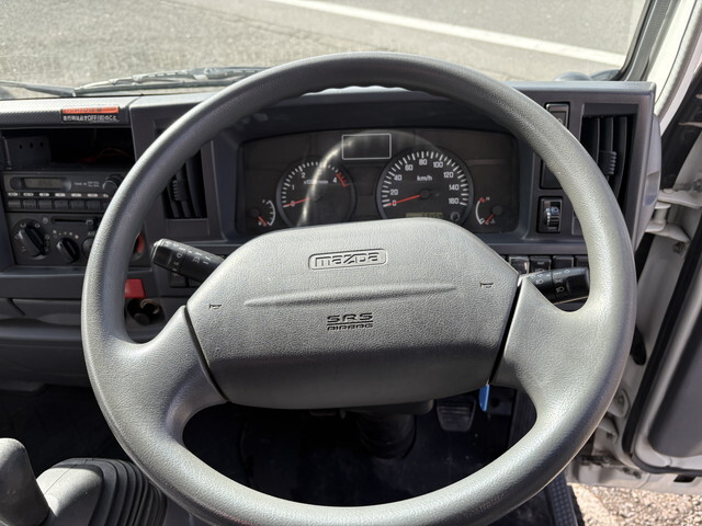 マツダタイタンクレーン3段小型（2t・3t）[写真21]