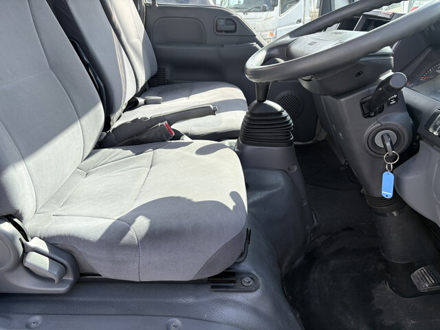 マツダタイタンクレーン3段小型（2t・3t）[写真08]