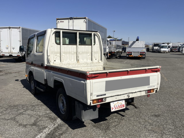 トヨタトヨエースダブルキャブ（Wキャブ）小型（2t・3t）[写真04]