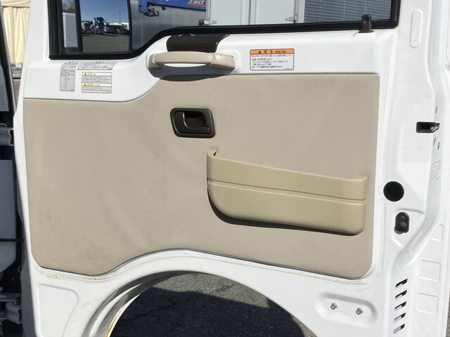 三菱ふそうローザマイクロバス[写真24]