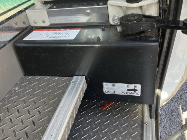 三菱ふそうローザマイクロバス[写真09]