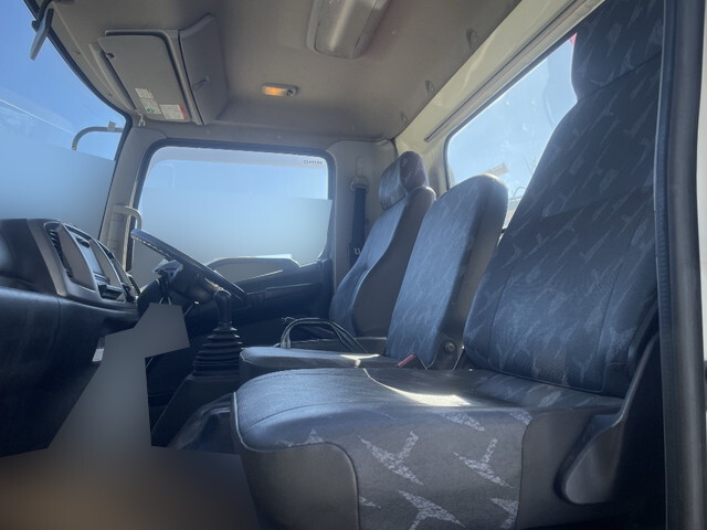 日野レンジャーセーフティクレーン4段中型（4t）[写真34]