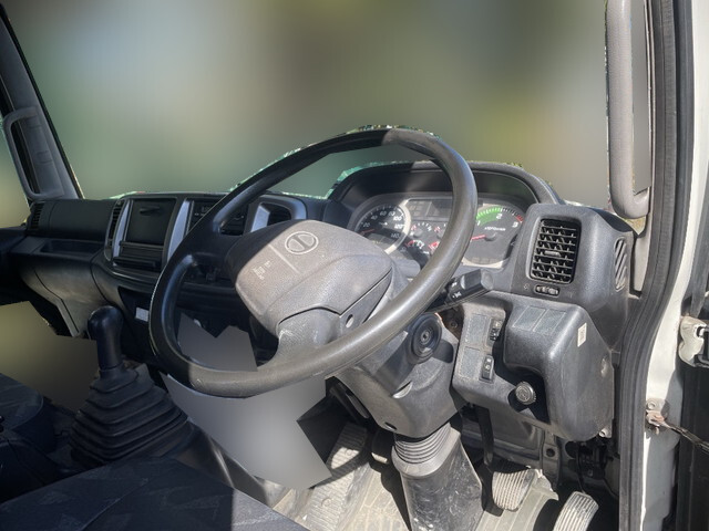 日野レンジャーセーフティクレーン4段中型（4t）[写真36]