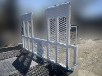 日野レンジャーセーフティクレーン4段中型（4t）[写真09]