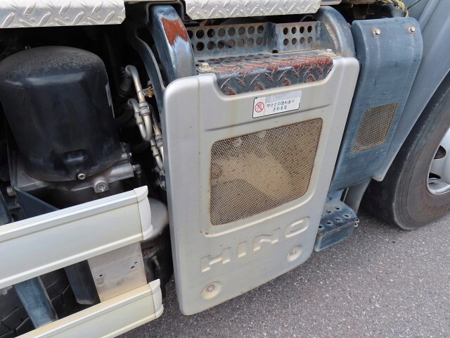 日野プロフィアトレーラーヘッド（トラクターヘッド）大型（10t）[写真10]