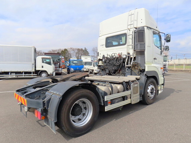 日野プロフィアトレーラーヘッド（トラクターヘッド）大型（10t）[写真02]