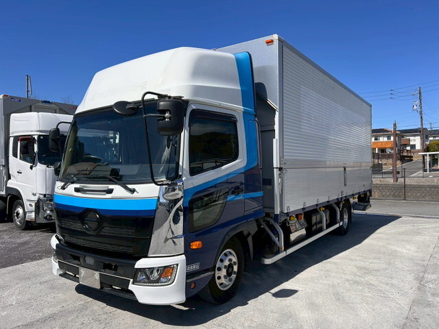 日野レンジャーアルミウイング中型（4t）[写真01]