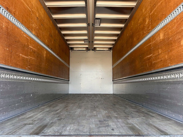 日野レンジャーアルミウイング中型（4t）[写真14]