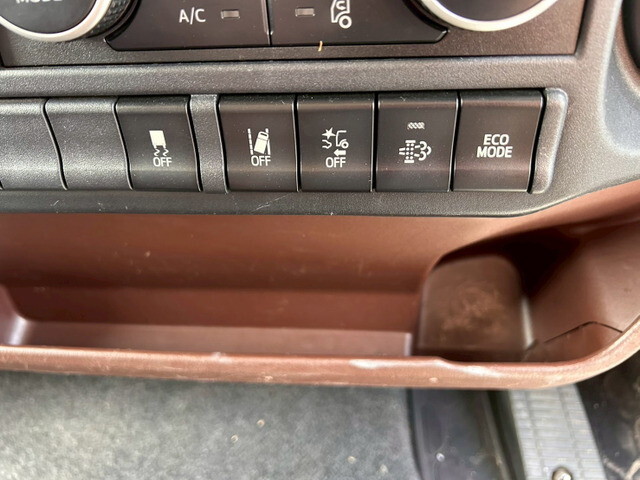 日野レンジャーアルミウイング中型（4t）[写真29]