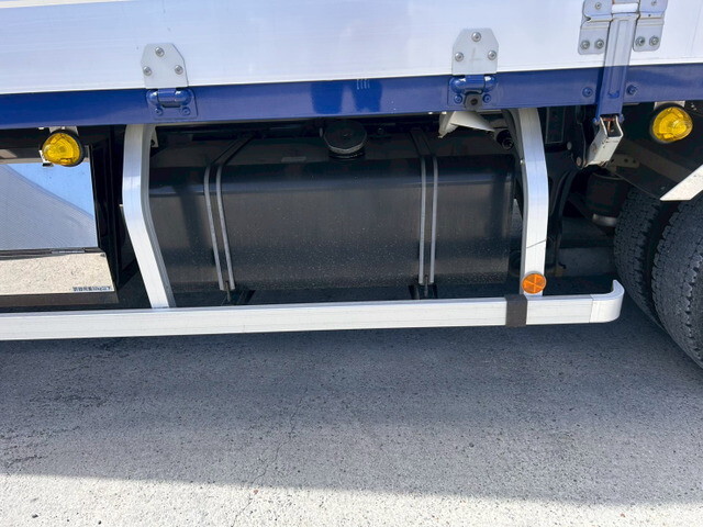 日野レンジャーアルミウイング中型（4t）[写真36]