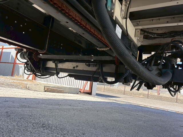 日野レンジャーアルミウイング中型（4t）[写真39]