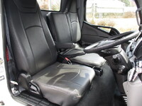 三菱ふそうキャンター平ボディ小型（2t・3t）[写真17]