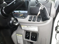 三菱ふそうキャンター平ボディ小型（2t・3t）[写真18]