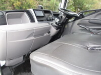 三菱ふそうキャンター平ボディ小型（2t・3t）[写真24]