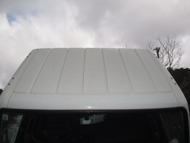 三菱ふそうキャンター平ボディ小型（2t・3t）[写真28]