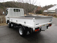 三菱ふそうキャンター平ボディ小型（2t・3t）[写真02]