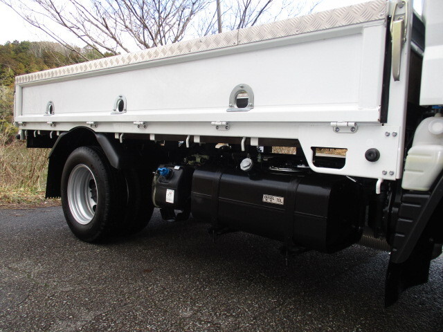 三菱ふそうキャンター平ボディ小型（2t・3t）[写真08]