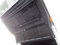 三菱ふそうキャンターパッカー車（塵芥車）小型（2t・3t）[写真15]