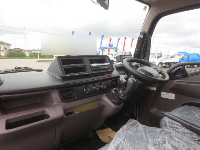 三菱ふそうキャンターパッカー車（塵芥車）小型（2t・3t）[写真20]