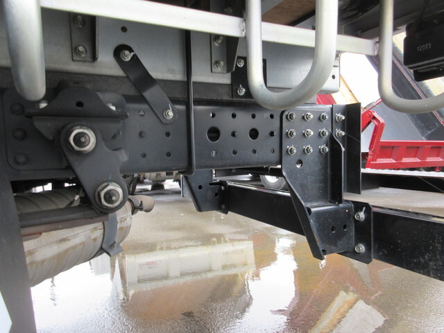 三菱ふそうキャンターアルミバン小型（2t・3t）[写真08]