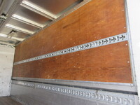 三菱ふそうキャンターアルミウイング小型（2t・3t）[写真29]