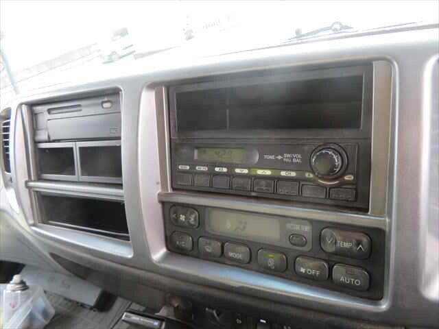 日野レンジャークレーン付増トン（6t・8t）[写真27]