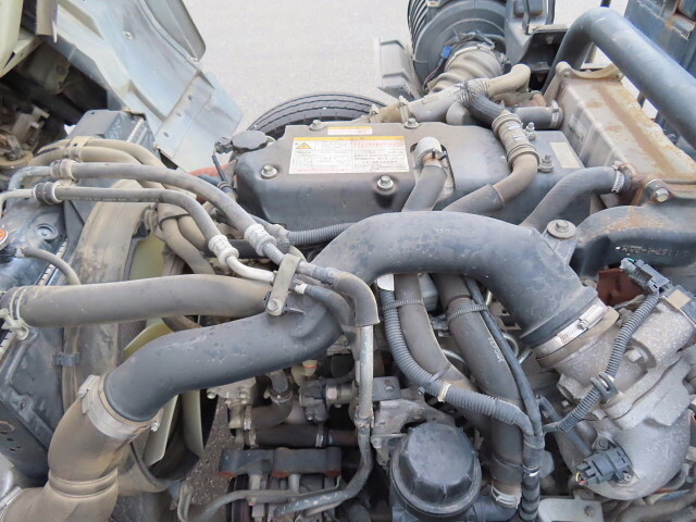 いすゞフォワードコンテナ専用車中型（4t）[写真12]