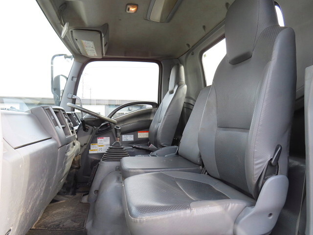 いすゞフォワードコンテナ専用車中型（4t）[写真18]