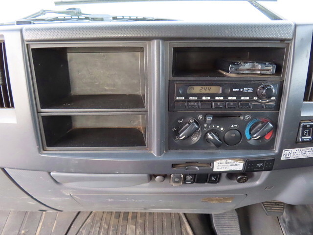 いすゞフォワードコンテナ専用車中型（4t）[写真20]