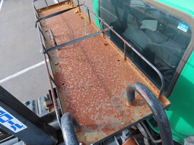 いすゞフォワードコンテナ専用車中型（4t）[写真30]