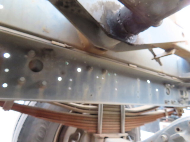 いすゞフォワードコンテナ専用車中型（4t）[写真08]