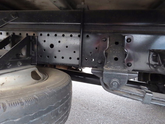 いすゞエルフアルミバン小型（2t・3t）[写真11]