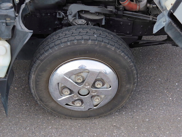 いすゞエルフアルミバン小型（2t・3t）[写真14]